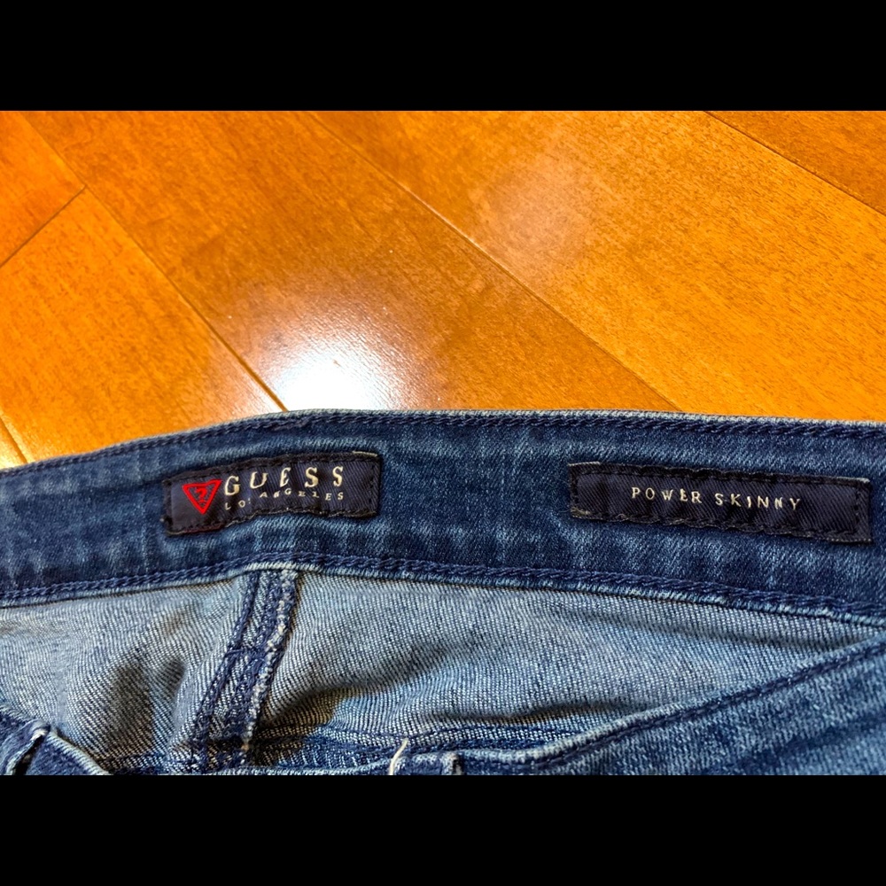 Guess Jeans - Picture 5 of 7
